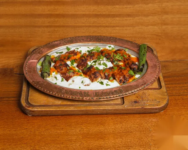 Yoğurtlu Adana (Adana au yaourt)